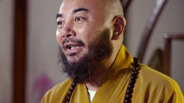 财富应该在谁手里——万行法师