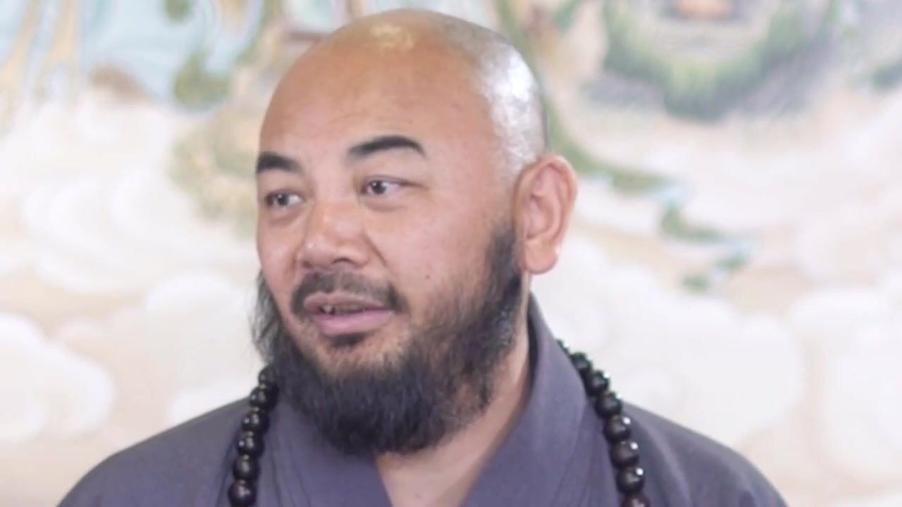敌人是我们自己树立起来的——万行法师
