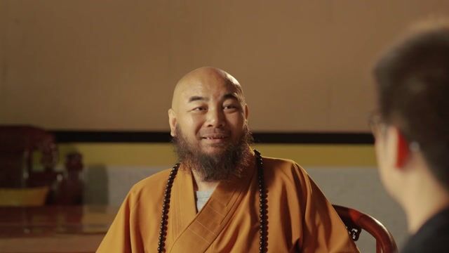 面对成功优秀的人不守规矩怎么看？——万行法师