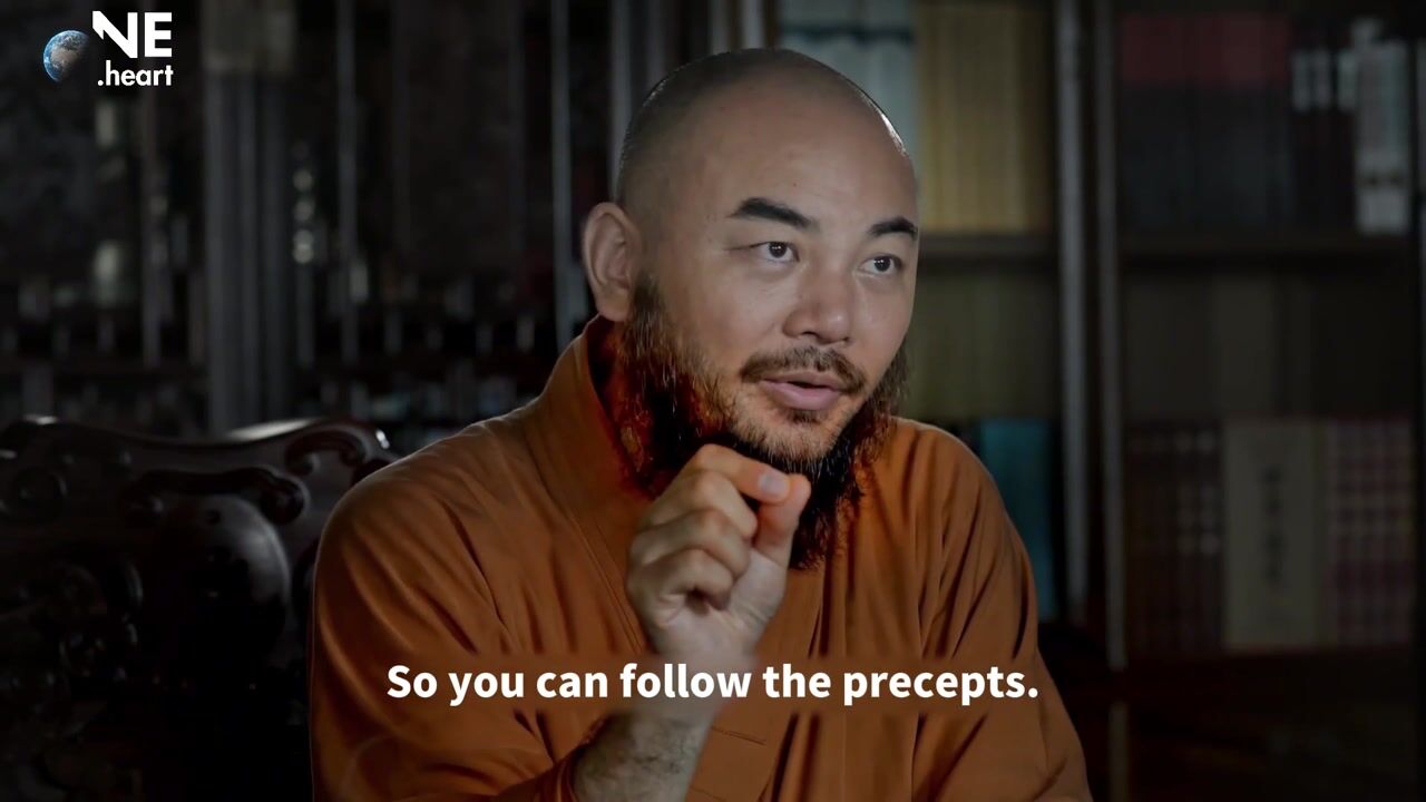 遵守法律是做人的道德底线——万行法师